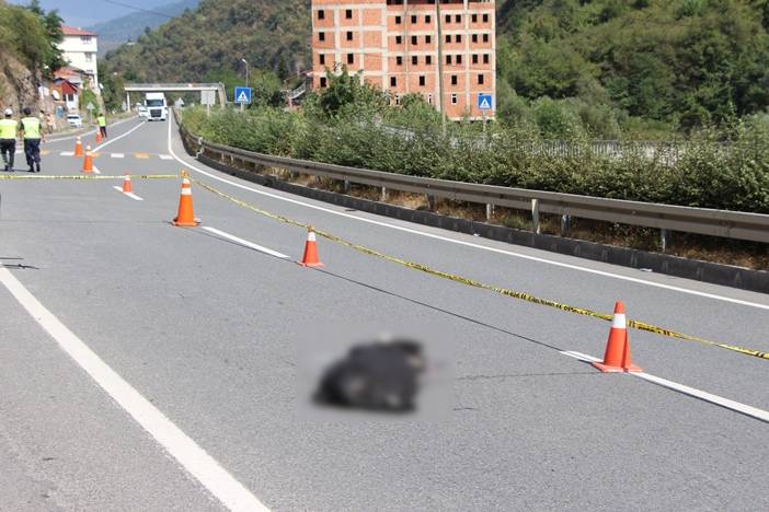 Trabzon'da Feci kaza! Yoldan karşıya geçmek isterken canından oldu 2